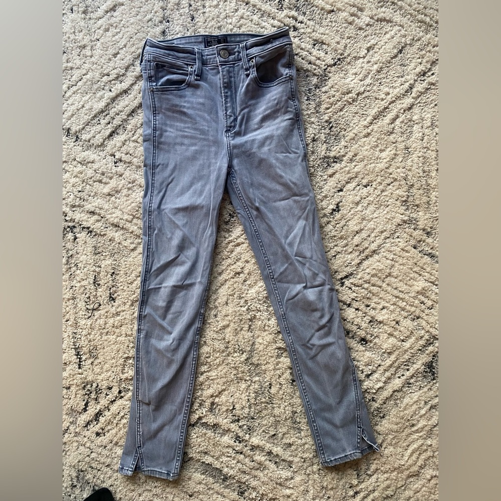 Abercrombie & Fitch Simone High Rise Ankle Jean